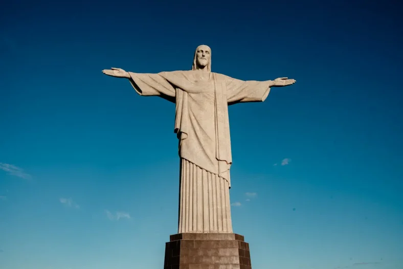 Rio de Janeiro dan Patung Christ the Redeemer yang Ikonik